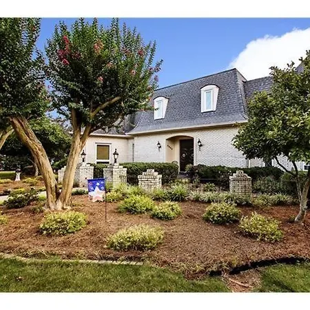Matthews Manor Bed & Breakfast-2